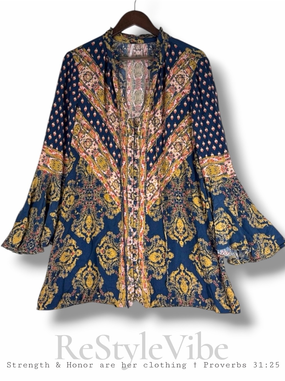 FREE PEOPLE Women’s Size M Top Shirt Tunic Blouse Boho V-Neck Button Front Long
